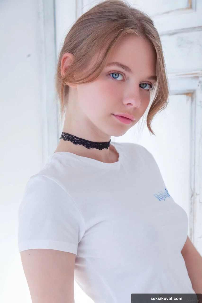 Teinit (18+)